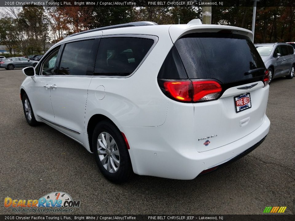 2018 Chrysler Pacifica Touring L Plus Bright White / Cognac/Alloy/Toffee Photo #4