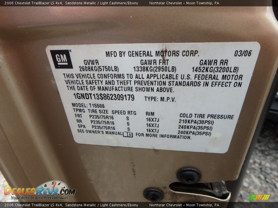 2006 Chevrolet TrailBlazer LS 4x4 Sandstone Metallic / Light Cashmere/Ebony Photo #14