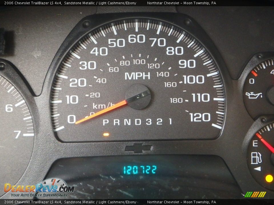 2006 Chevrolet TrailBlazer LS 4x4 Sandstone Metallic / Light Cashmere/Ebony Photo #15