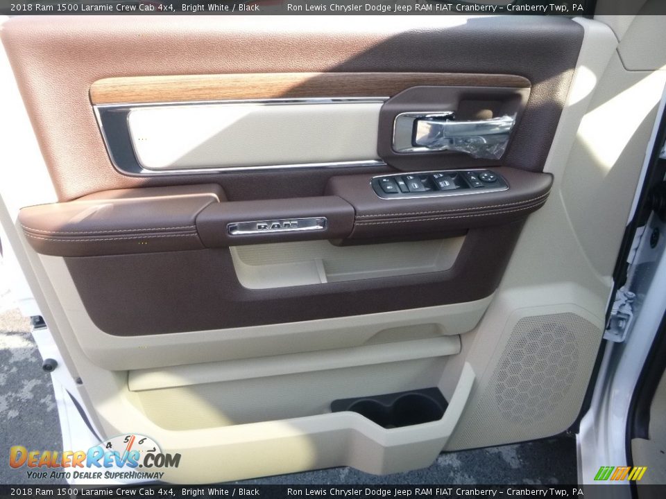 2018 Ram 1500 Laramie Crew Cab 4x4 Bright White / Black Photo #15