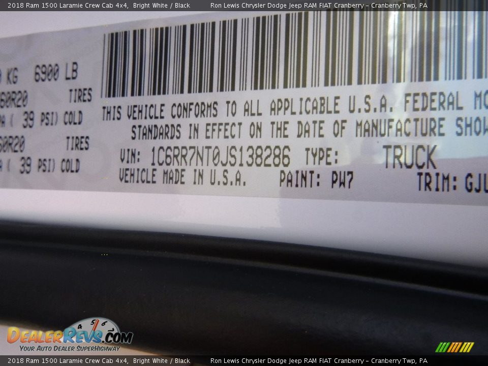 2018 Ram 1500 Laramie Crew Cab 4x4 Bright White / Black Photo #17