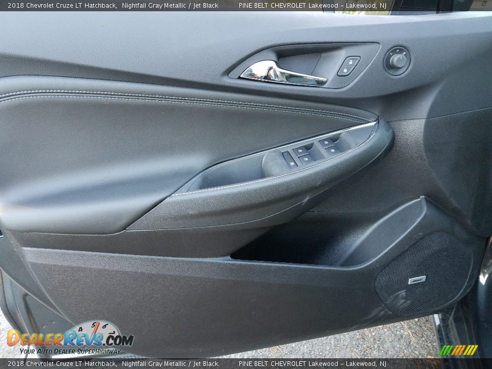 2018 Chevrolet Cruze LT Hatchback Nightfall Gray Metallic / Jet Black Photo #6