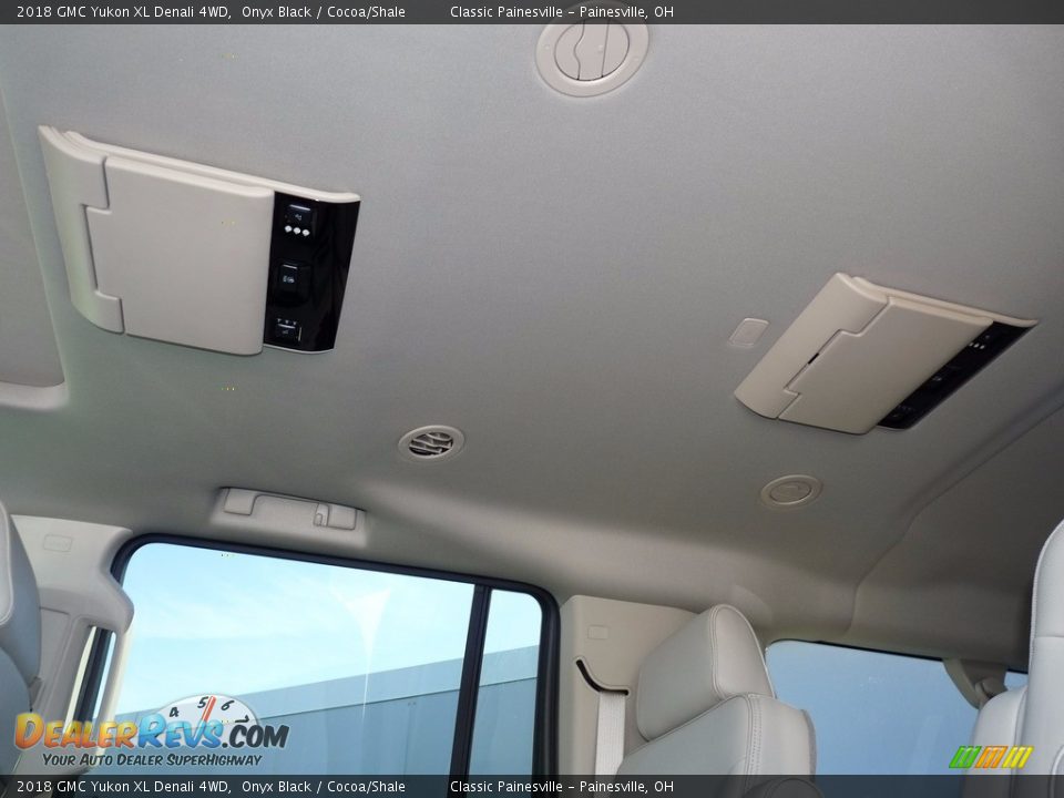 Entertainment System of 2018 GMC Yukon XL Denali 4WD Photo #10