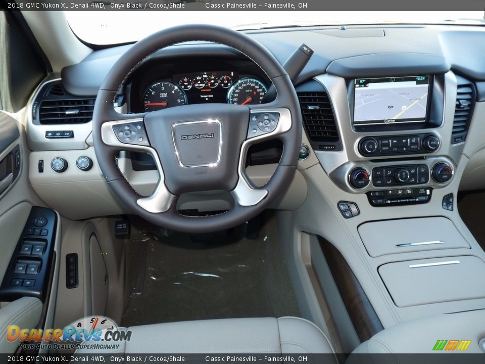 Dashboard of 2018 GMC Yukon XL Denali 4WD Photo #11
