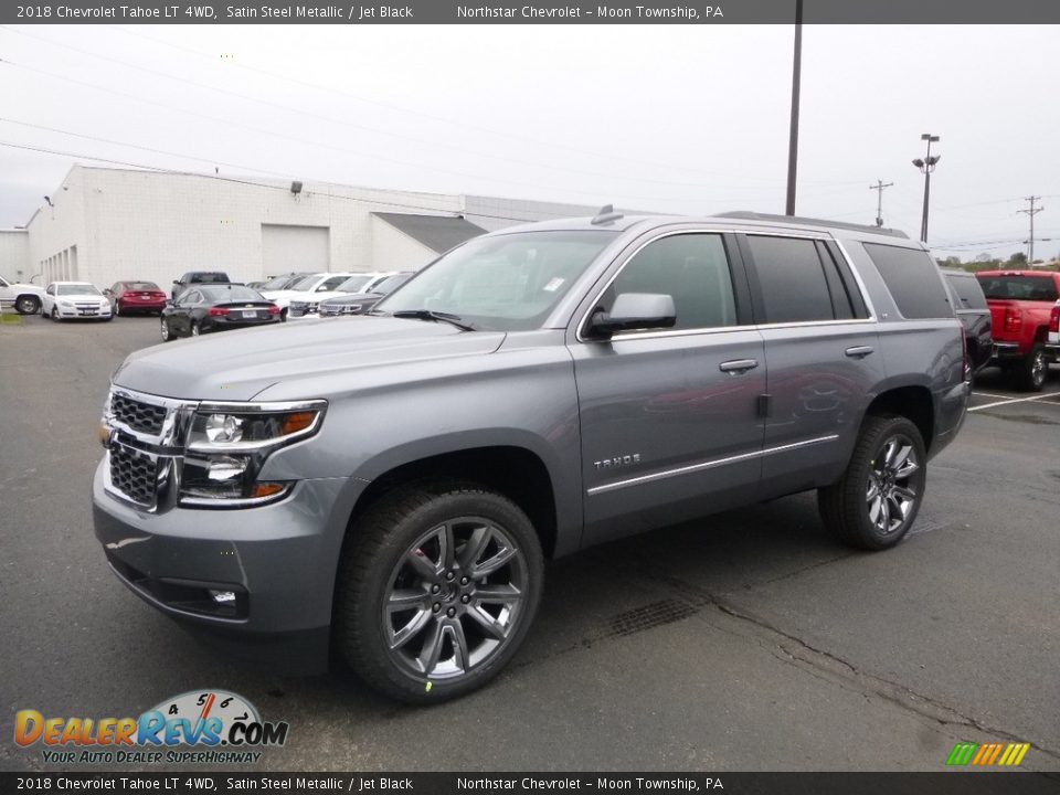 Front 3/4 View of 2018 Chevrolet Tahoe LT 4WD Photo #1