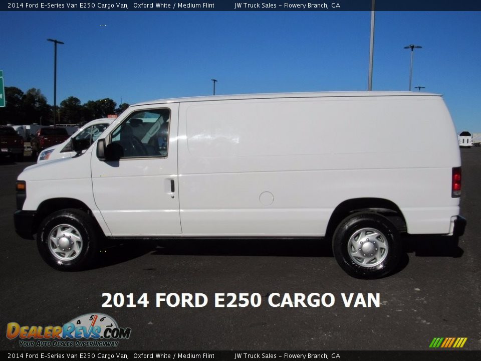 2014 Ford E-Series Van E250 Cargo Van Oxford White / Medium Flint Photo #2