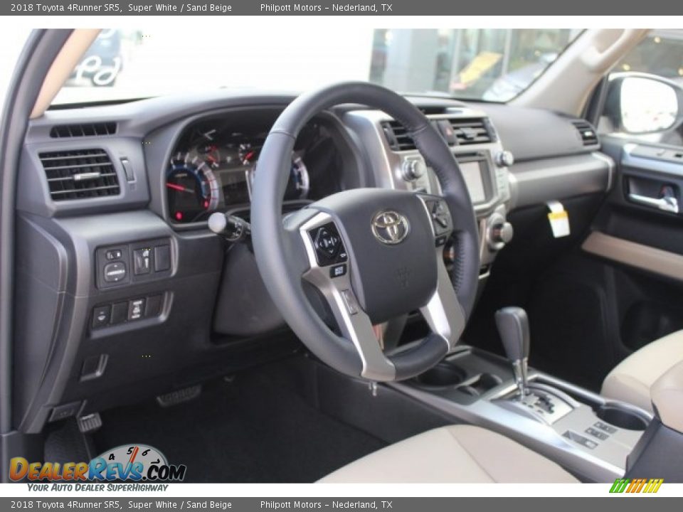 2018 Toyota 4Runner SR5 Super White / Sand Beige Photo #8
