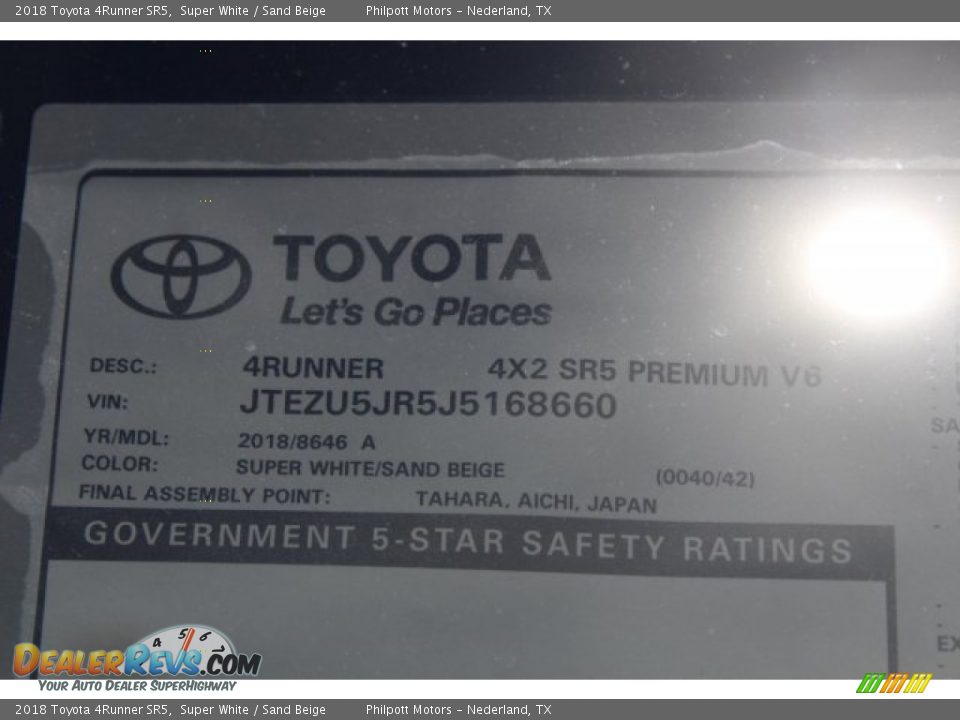 2018 Toyota 4Runner SR5 Super White / Sand Beige Photo #26