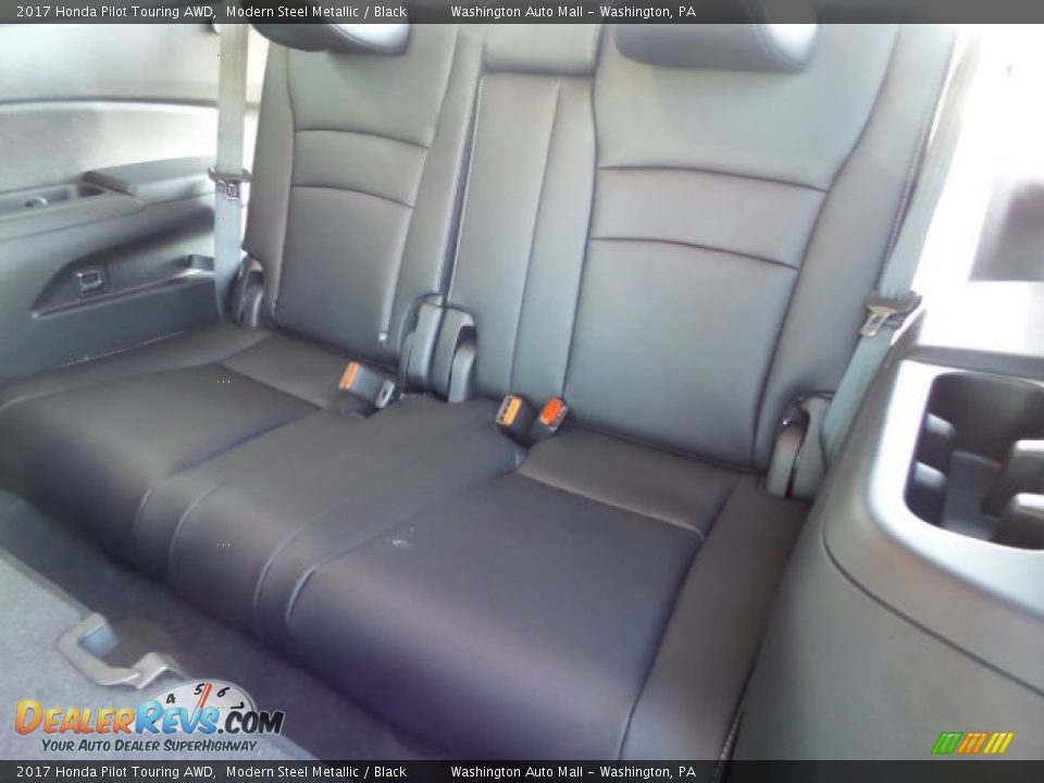 2017 Honda Pilot Touring AWD Modern Steel Metallic / Black Photo #14