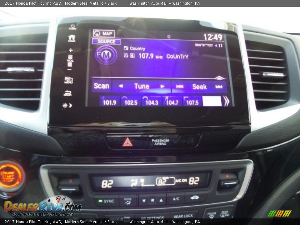 2017 Honda Pilot Touring AWD Modern Steel Metallic / Black Photo #26