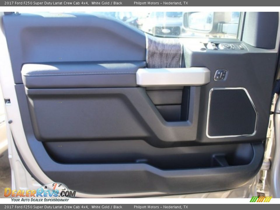 2017 Ford F250 Super Duty Lariat Crew Cab 4x4 White Gold / Black Photo #12