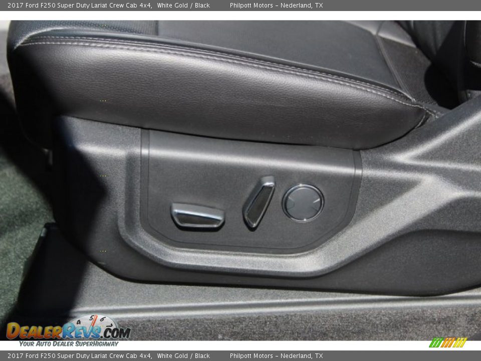 2017 Ford F250 Super Duty Lariat Crew Cab 4x4 White Gold / Black Photo #15