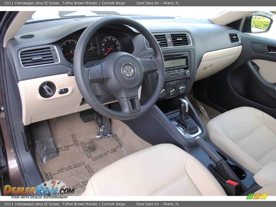 2011 Volkswagen Jetta SE Sedan Toffee Brown Metallic / Cornsilk Beige Photo #15