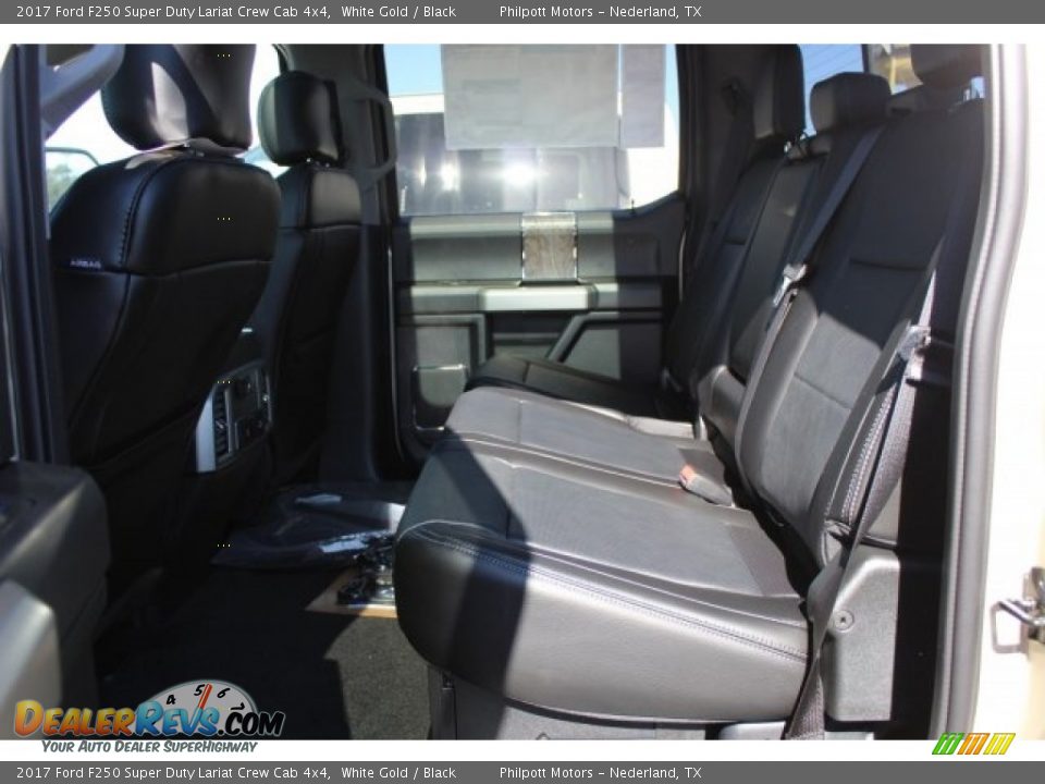 2017 Ford F250 Super Duty Lariat Crew Cab 4x4 White Gold / Black Photo #24