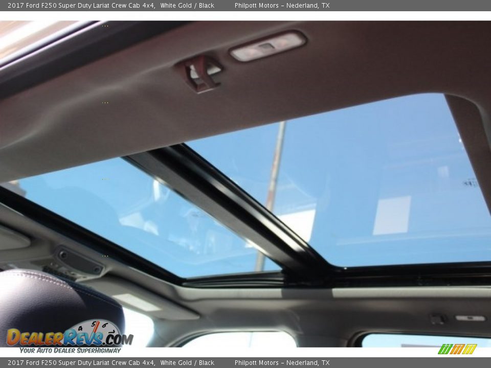2017 Ford F250 Super Duty Lariat Crew Cab 4x4 White Gold / Black Photo #27