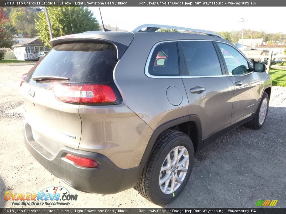 2018 Jeep Cherokee Latitude Plus 4x4 Light Brownstone Pearl / Black Photo #5