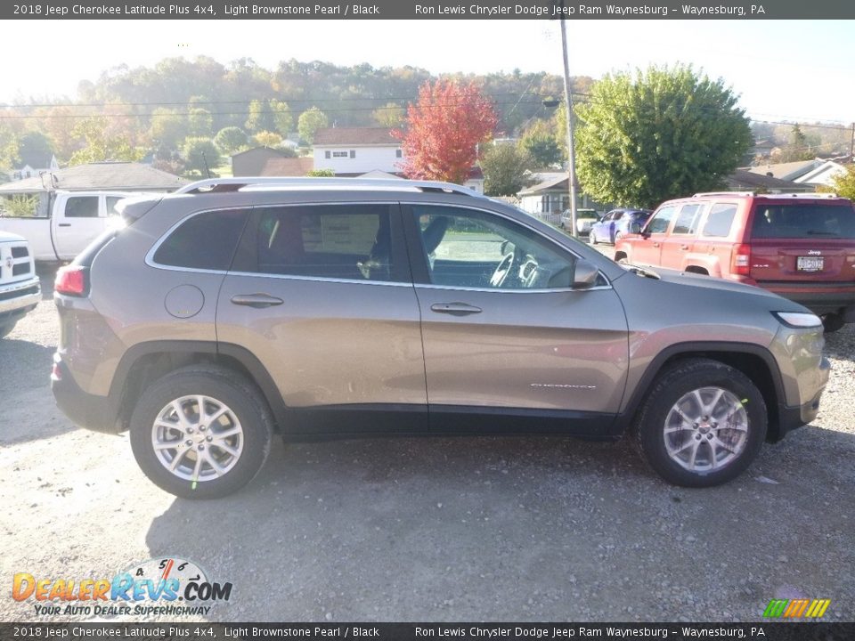 2018 Jeep Cherokee Latitude Plus 4x4 Light Brownstone Pearl / Black Photo #6