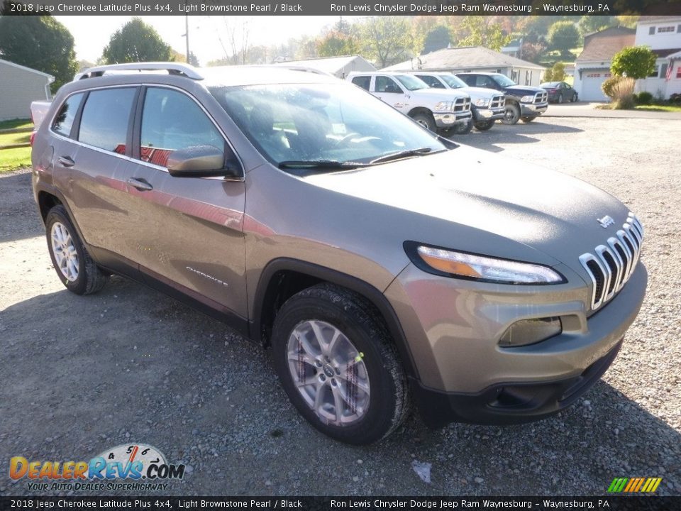 2018 Jeep Cherokee Latitude Plus 4x4 Light Brownstone Pearl / Black Photo #7