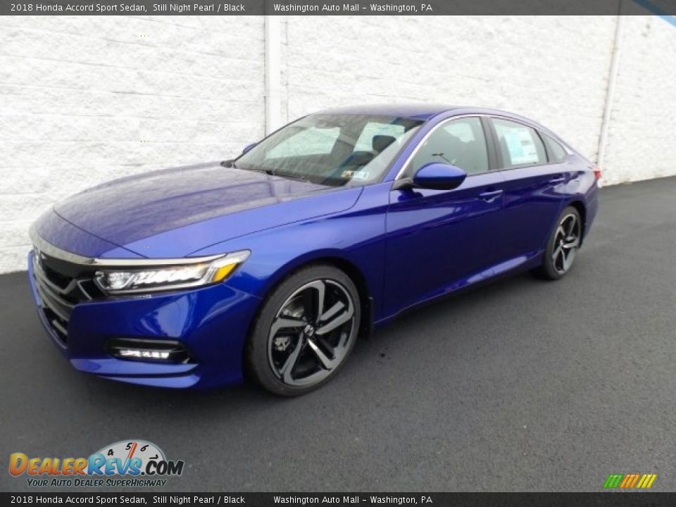 Front 3/4 View of 2018 Honda Accord Sport Sedan Photo #5