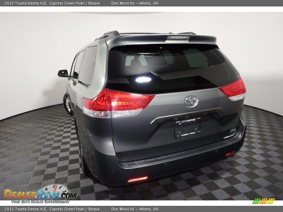 2013 Toyota Sienna XLE Cypress Green Pearl / Bisque Photo #8