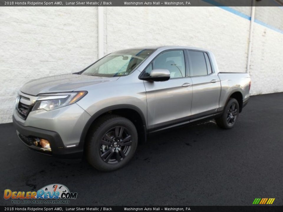 Front 3/4 View of 2018 Honda Ridgeline Sport AWD Photo #5