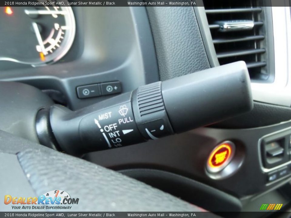Controls of 2018 Honda Ridgeline Sport AWD Photo #21