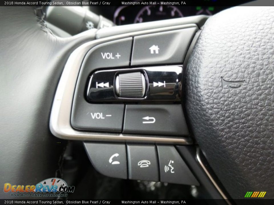 Controls of 2018 Honda Accord Touring Sedan Photo #20