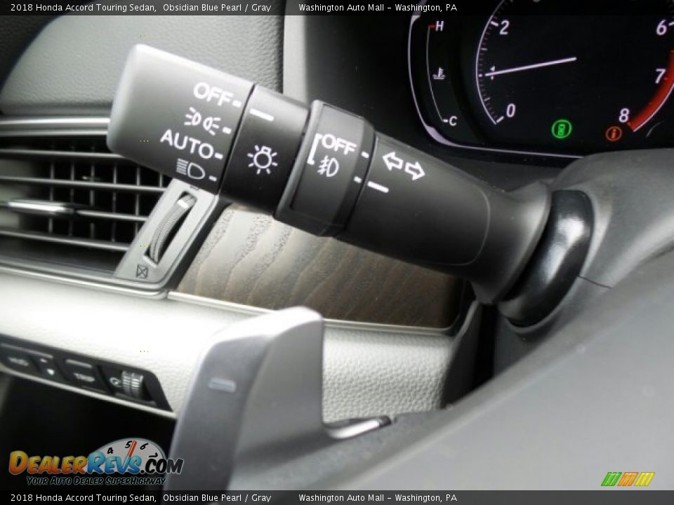 Controls of 2018 Honda Accord Touring Sedan Photo #21