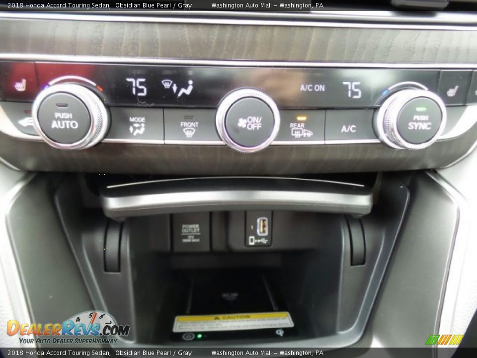 Controls of 2018 Honda Accord Touring Sedan Photo #27