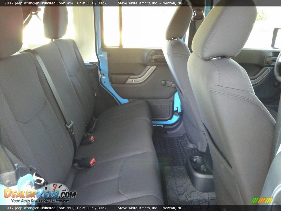 2017 Jeep Wrangler Unlimited Sport 4x4 Chief Blue / Black Photo #13