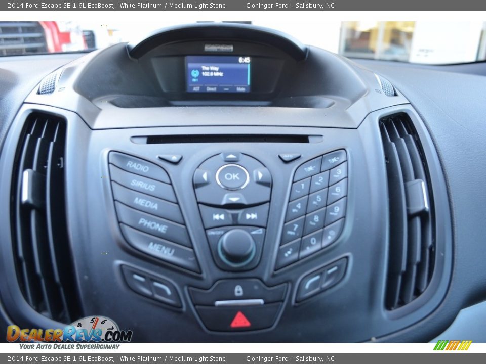 2014 Ford Escape SE 1.6L EcoBoost White Platinum / Medium Light Stone Photo #16