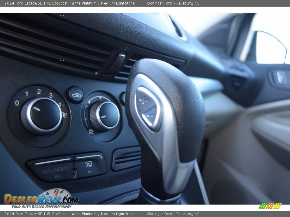 2014 Ford Escape SE 1.6L EcoBoost White Platinum / Medium Light Stone Photo #20