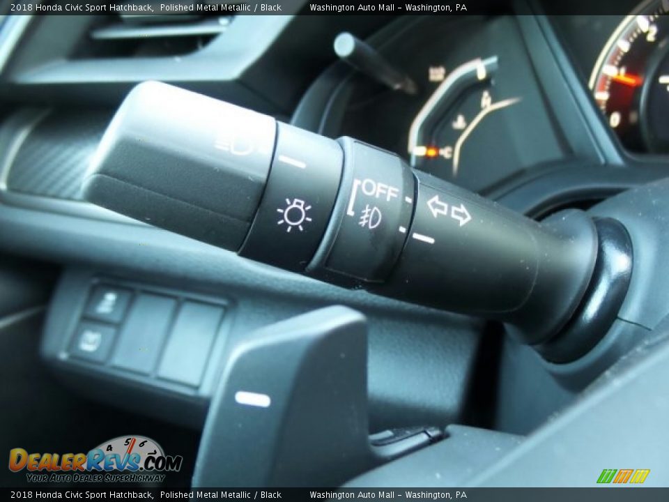 Controls of 2018 Honda Civic Sport Hatchback Photo #16