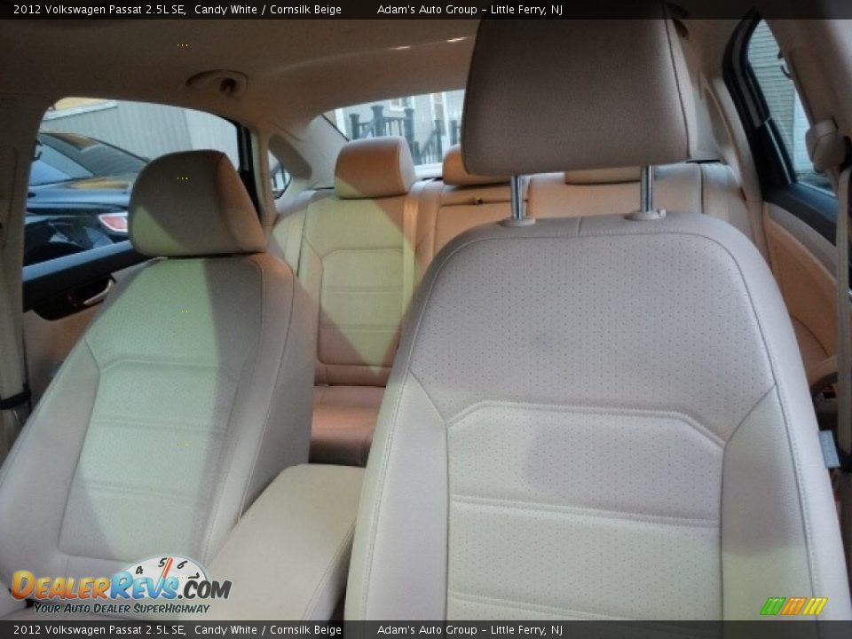 2012 Volkswagen Passat 2.5L SE Candy White / Cornsilk Beige Photo #14