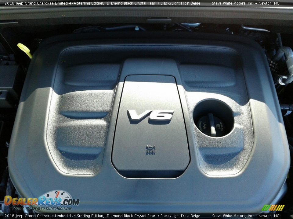 2018 Jeep Grand Cherokee Limited 4x4 Sterling Edition Diamond Black Crystal Pearl / Black/Light Frost Beige Photo #32