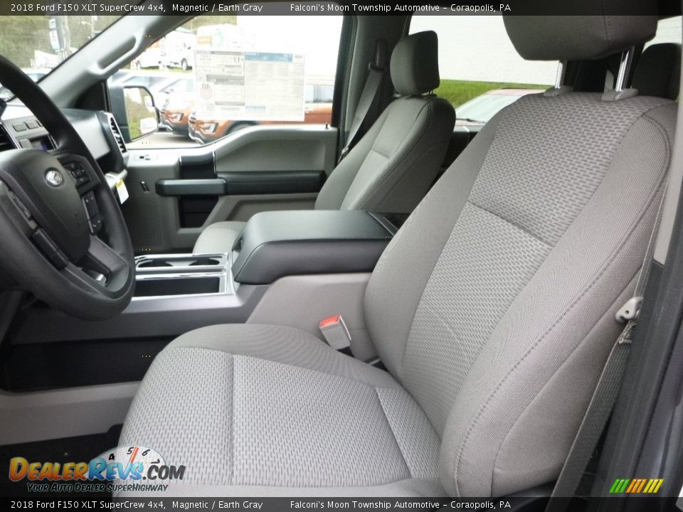 Front Seat of 2018 Ford F150 XLT SuperCrew 4x4 Photo #12