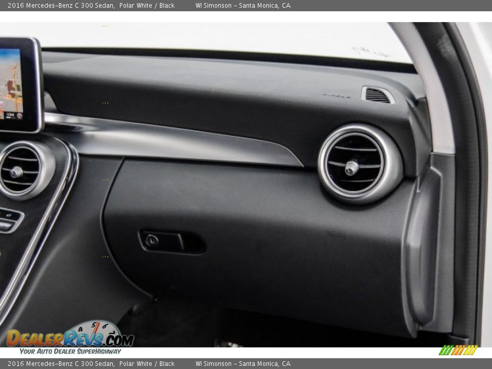 2016 Mercedes-Benz C 300 Sedan Polar White / Black Photo #25