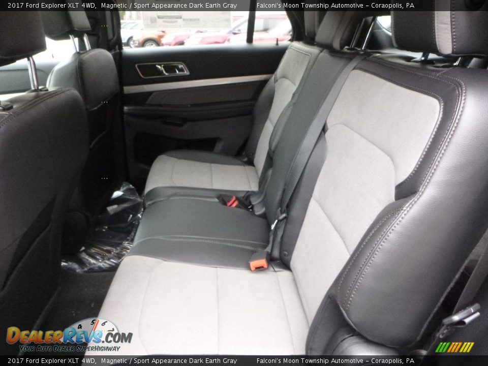 2017 Ford Explorer XLT 4WD Magnetic / Sport Appearance Dark Earth Gray Photo #8