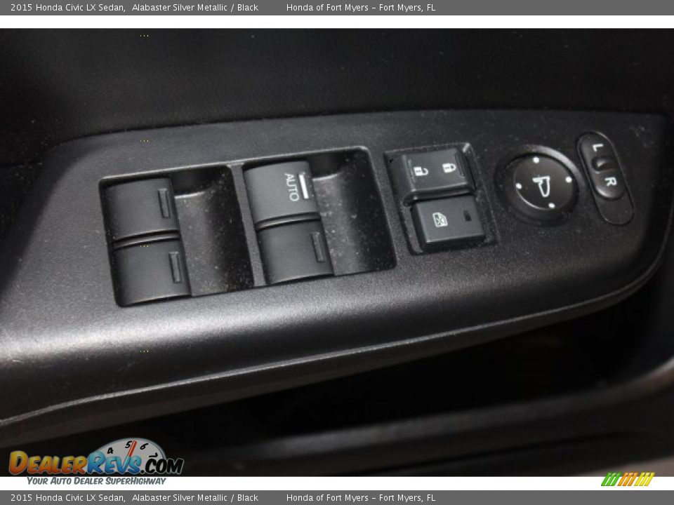 2015 Honda Civic LX Sedan Alabaster Silver Metallic / Black Photo #10