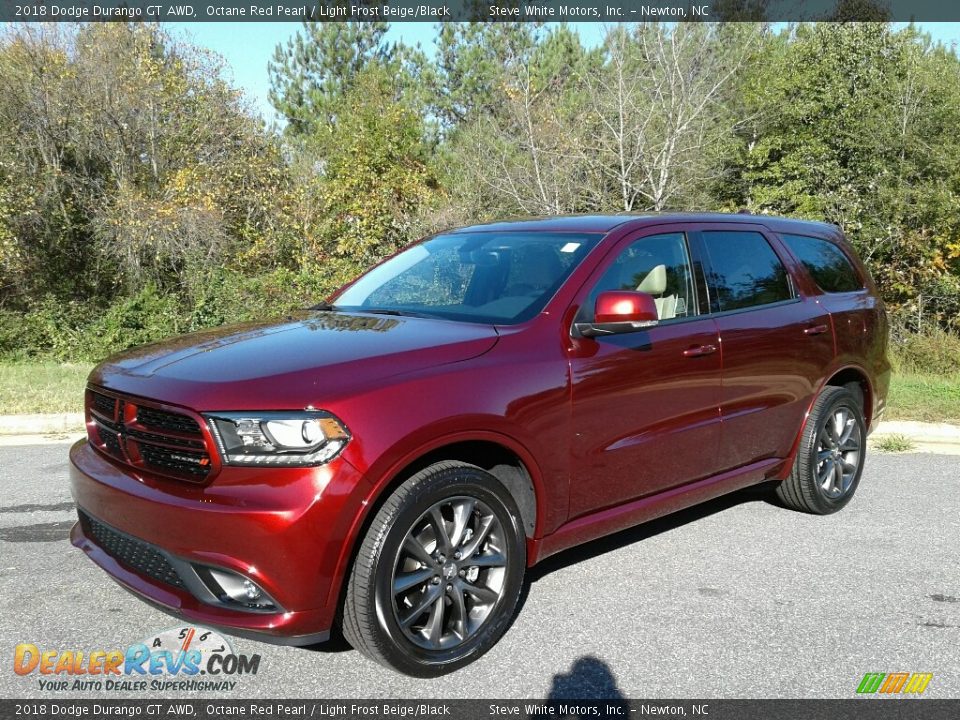 Front 3/4 View of 2018 Dodge Durango GT AWD Photo #2