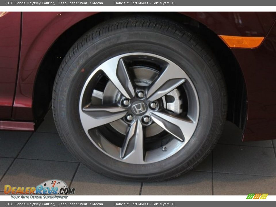 2018 Honda Odyssey Touring Deep Scarlet Pearl / Mocha Photo #8