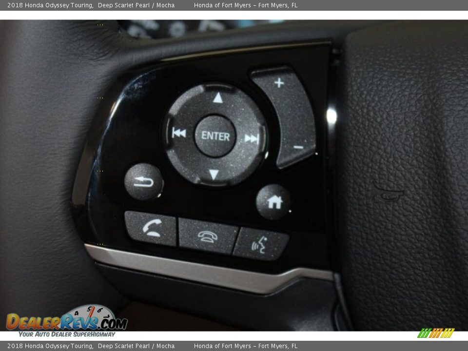 2018 Honda Odyssey Touring Deep Scarlet Pearl / Mocha Photo #15