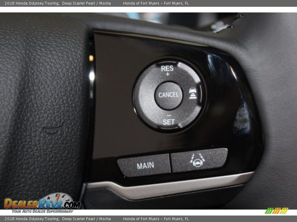 2018 Honda Odyssey Touring Deep Scarlet Pearl / Mocha Photo #16