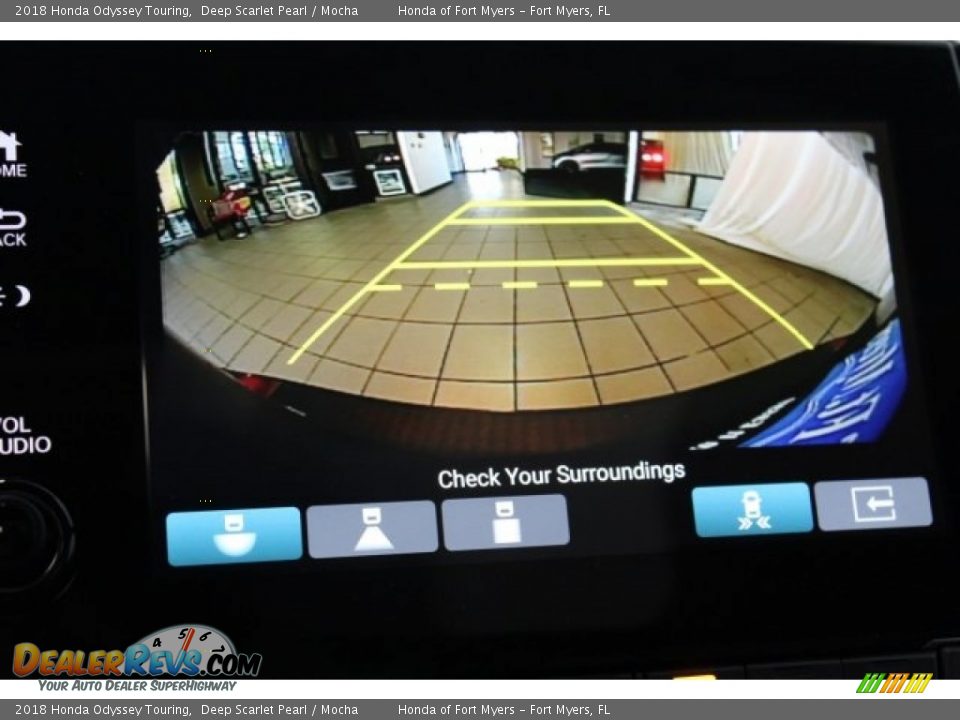 2018 Honda Odyssey Touring Deep Scarlet Pearl / Mocha Photo #19