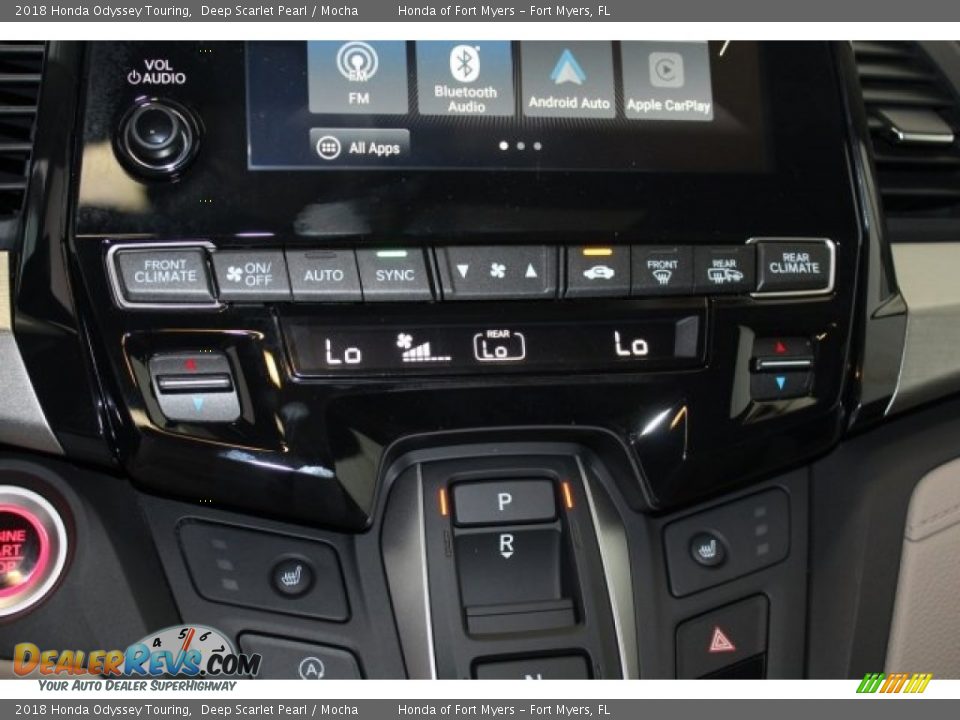 2018 Honda Odyssey Touring Deep Scarlet Pearl / Mocha Photo #21