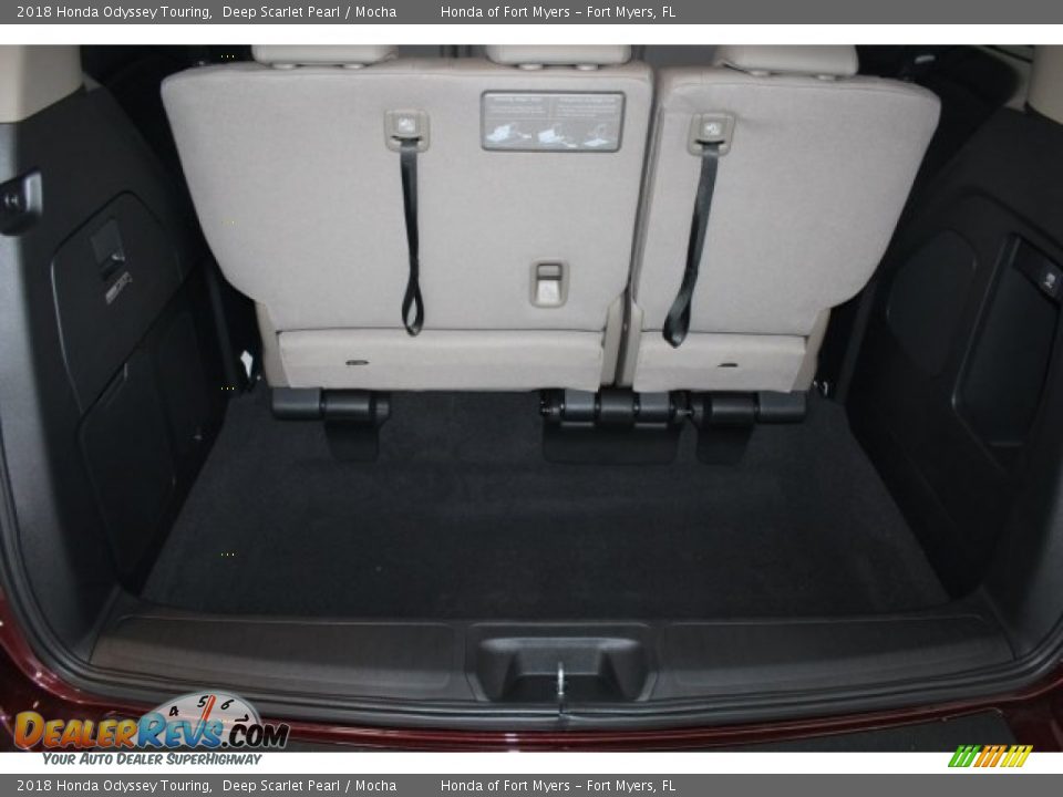 2018 Honda Odyssey Touring Deep Scarlet Pearl / Mocha Photo #27
