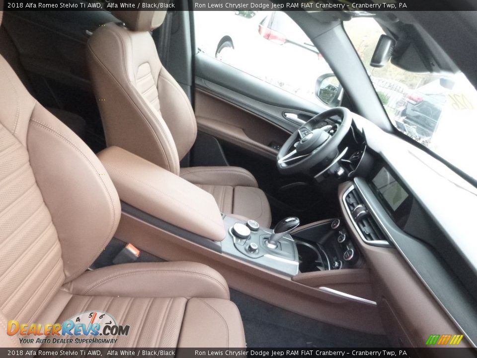 2018 Alfa Romeo Stelvio Ti AWD Alfa White / Black/Black Photo #14