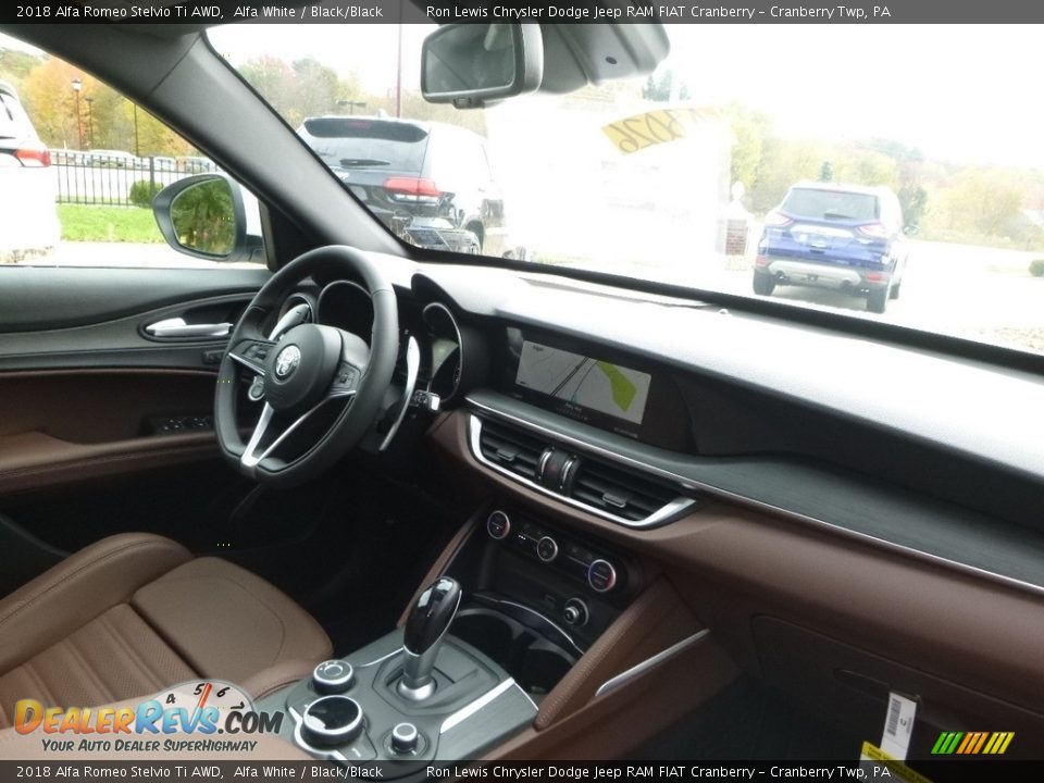 2018 Alfa Romeo Stelvio Ti AWD Alfa White / Black/Black Photo #15