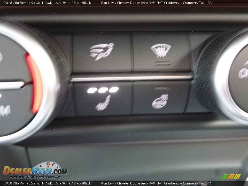 2018 Alfa Romeo Stelvio Ti AWD Alfa White / Black/Black Photo #26