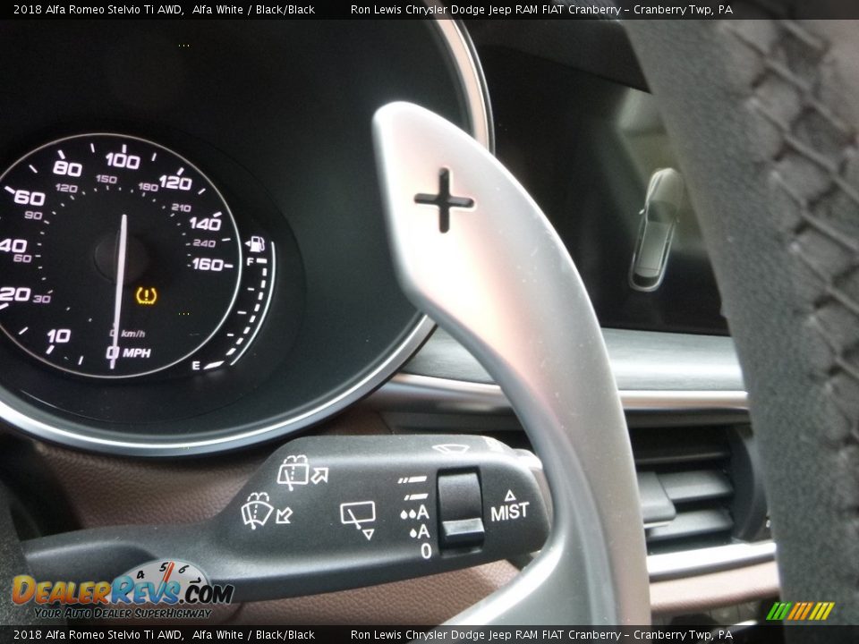 2018 Alfa Romeo Stelvio Ti AWD Alfa White / Black/Black Photo #30